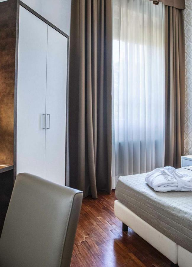 Camera Deluxe Matrimoniale/Doppia con Letti Singoli